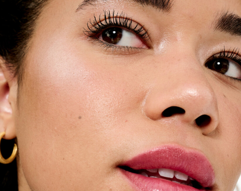 How to Achieve a Dewy Makeup Look